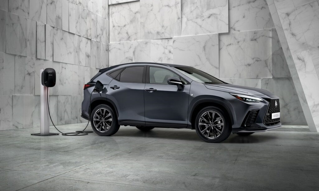 Lexus NX PHEV